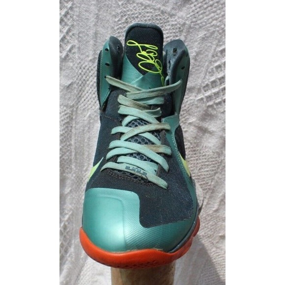 Size 10 - Nike LeBron 9 Cannon 2011 - Picture 5 of 10